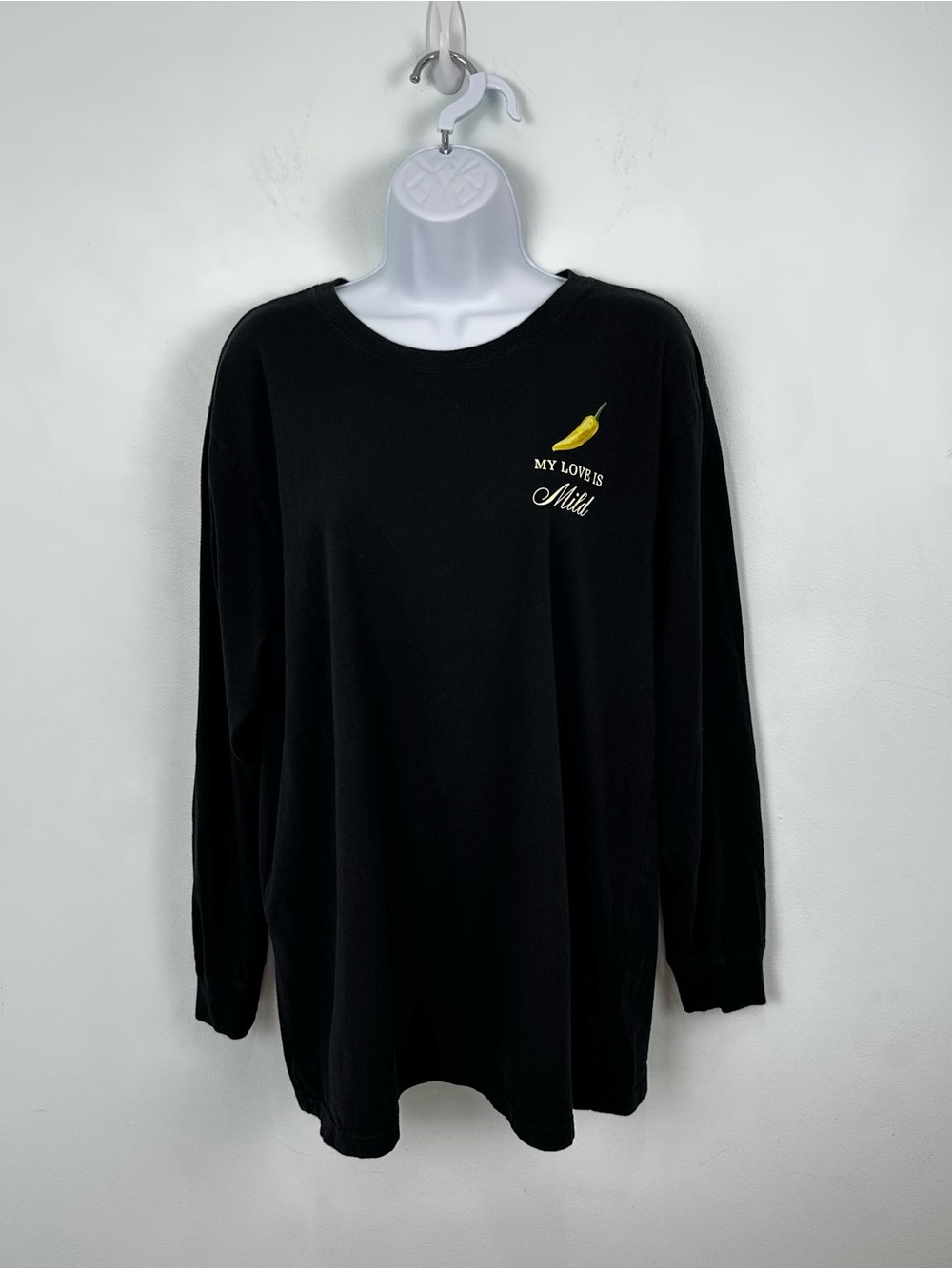PINK Victoria's Secret Black Spicy Chili Pepper Long Sleeve Graphic Tee Medium